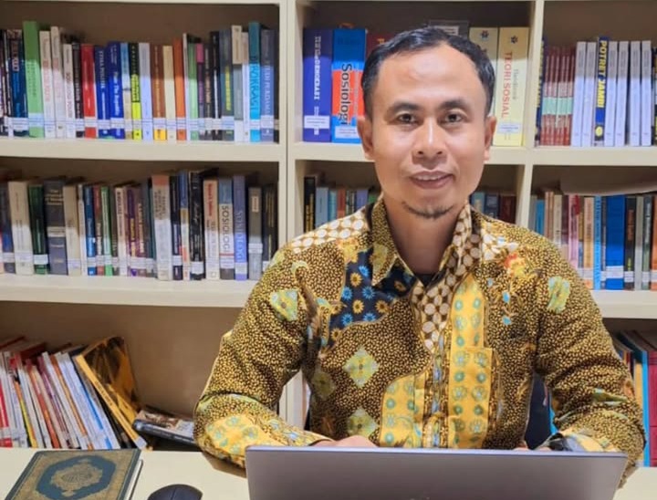 Ketika Rakyat Turun ke Jalan: Peringatan untuk Elite yang Terlena