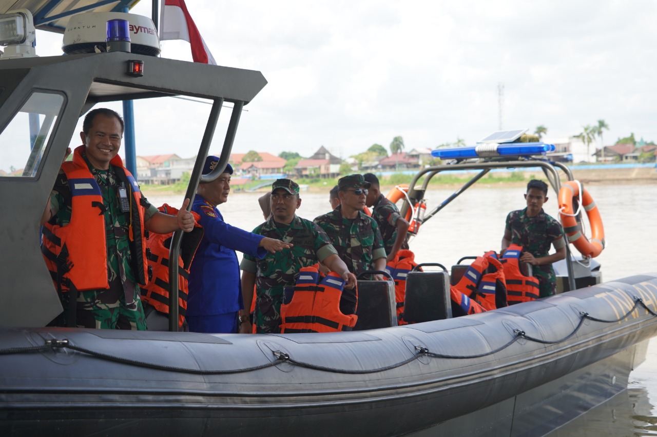 Kasiops Kasrem 042/Gapu Uji Coba Kapal Rigid Inflatable Boat, Pastikan Tak Ada Kendala