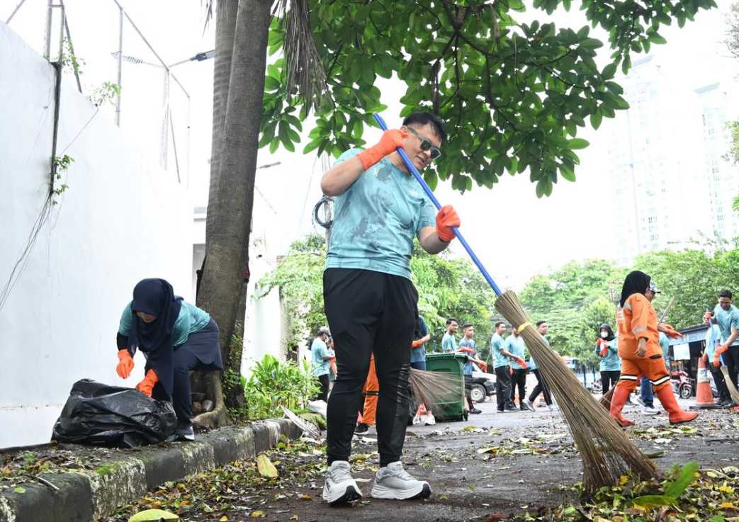 Jasa Raharja Gelar Aksi Nasional ‘Glow Up Lingkungan: Bersih Itu Keren!’, Dukung Gerakan Indonesia ASRI