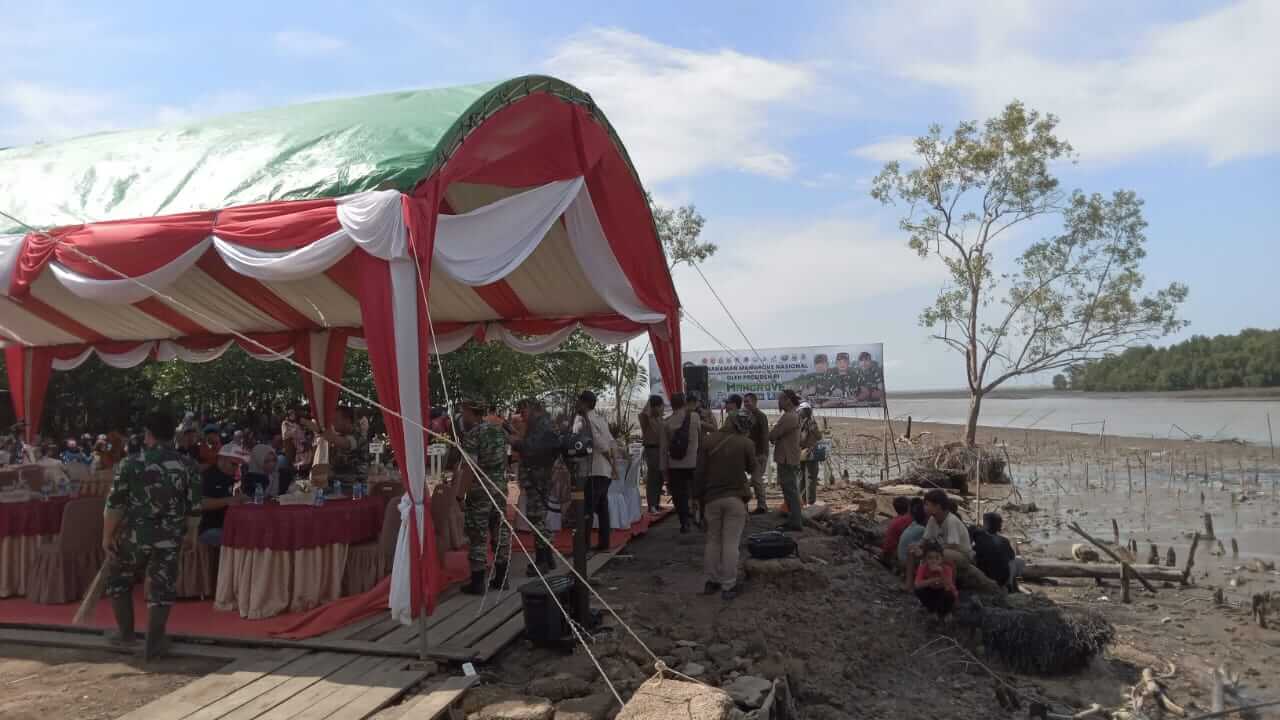 Desa Lambur Luar Tanjab Timur Jadi Lokasi Penanaman Mangrove Nasional Serentak Seluruh Indonesia