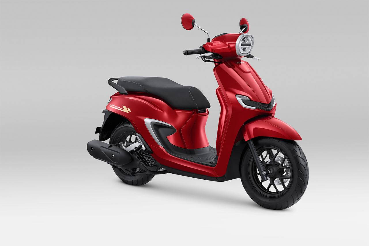 Siap Jadi Pusat Perhatian, AHM Hadirkan Skutik Premium Fashionable New Honda Stylo 160