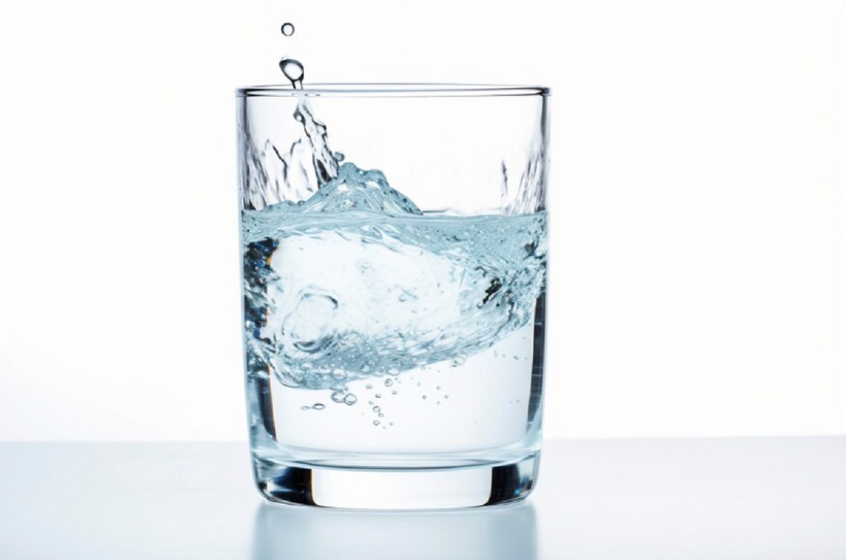 Anda Ingin Menerapkan Diet Air Putih, Simak Cara Aman Agar Bisa Turunkan Berat Badan