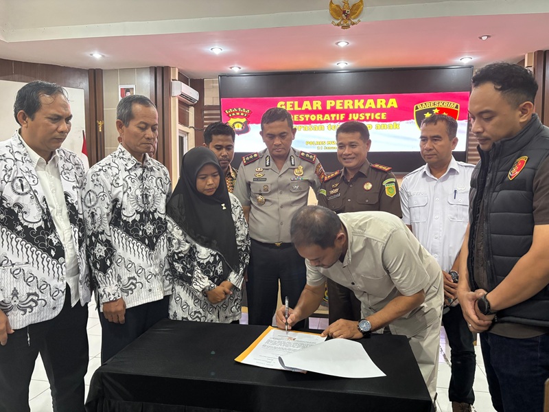 Berakhir Damai, Polisi Hentikan Penyidikan Kasus Guru Honorer di Muaro Jambi 
