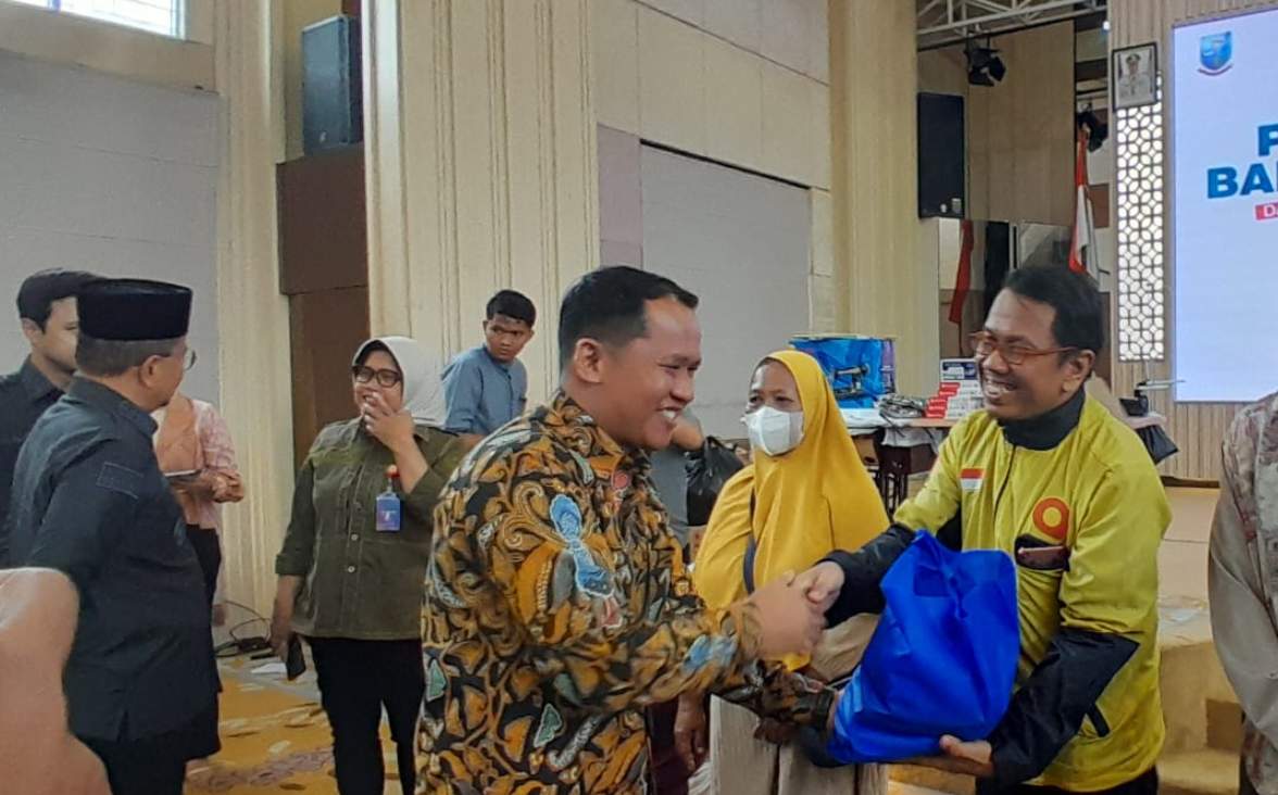 Kolaborasi Sentra Alyatama, Pemkot dan DPRD Kota Jambi Salurkan Bantuan bagi Disabilitas, Lansia