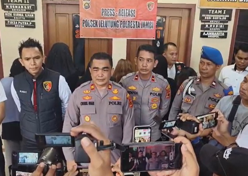 Berkas Lengkap! 7 Mantan Karyawan Restoran AC Andoenk Tinggal Tunggu Sidang