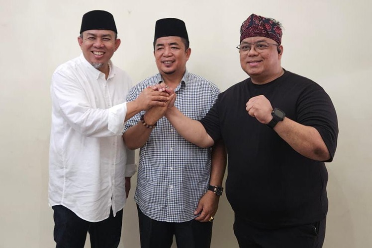 Tim Pemenangan Budi Setiawan Alihkan Dukungan ke H Abdul Rahman dan H Andi Muhammad Guntur