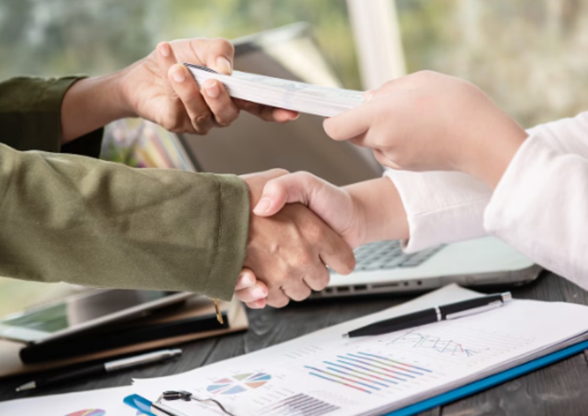 Infak dan Sedekah, Yuk Kenali Perbedaannya