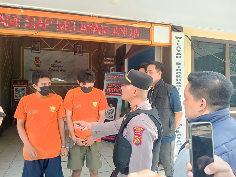 Maling 17 Motor Tanpa Merusak! Aksi ‘Santai’ 2 Maling di Jambi Bikin Geger, Modusnya Bikin Geleng Kepala