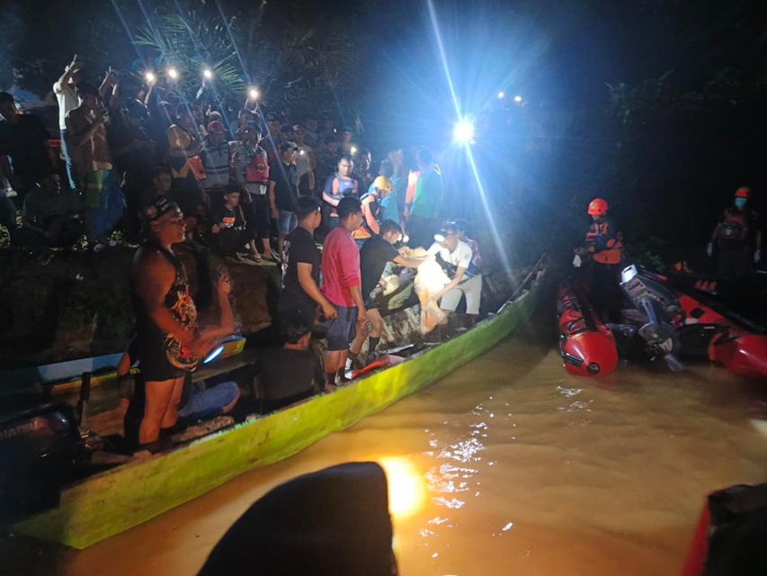 Tiga Hari Pencarian di Sungai Nalo Tantan, Nenek Zaimah Akhirnya Ditemukan Mengambang 3 Kilometer dari Lokasi 
