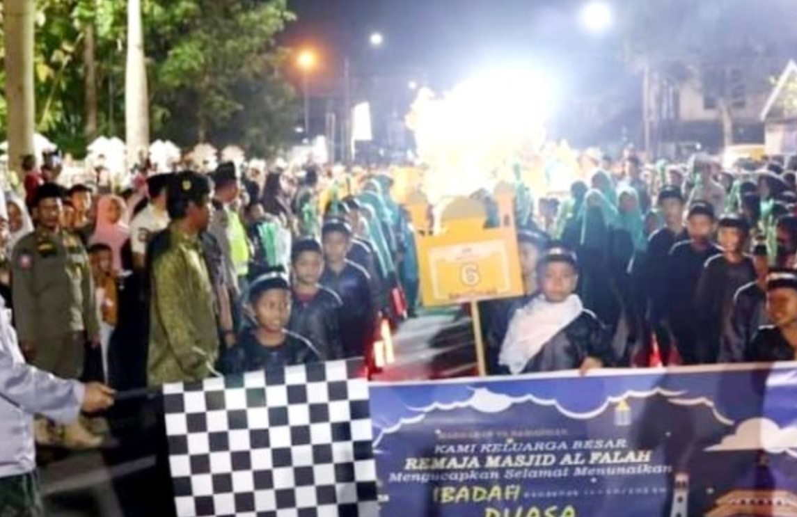 Bupati Tanjab Barat Lepas Peserta Festival Arakan Sahur Minggu Ke-Tiga