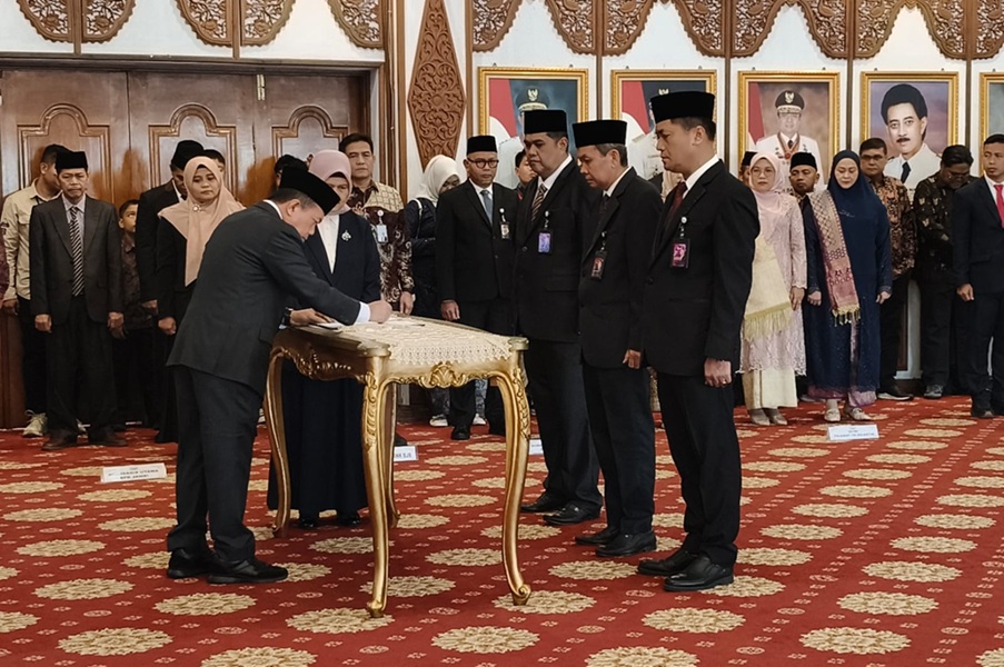 Ini Dia Nama-nama Direksi Bank Jambi yang Dilantik Gubernur Jambi Al Haris