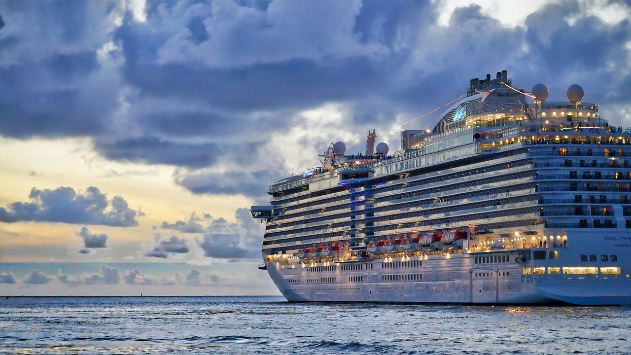 Wah! Kapal Pesiar Ramah Muslim Pertama Dunia Siap Berlayar dari Malaysia November 2025