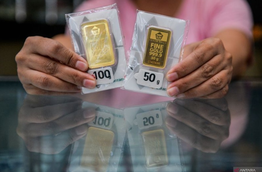Wah! Harga Emas Antam Hari Rabu 3 Desember 2025 Turun Rp13.000 