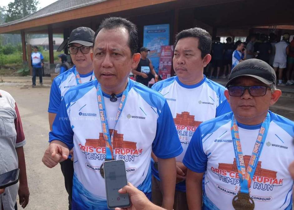 Bupati Muaro Jambi Bambang Bayu Suseno Hadiri QRIS Temple Run 2025, Ribuan Peserta Banjiri Candi Muaro Jambi!