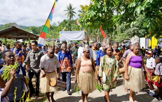 Perdana ke Papua, Menteri Nusron akan Sosialisasikan Pendaftaran Tanah Ulayat dan Serahkan Sertipikat 