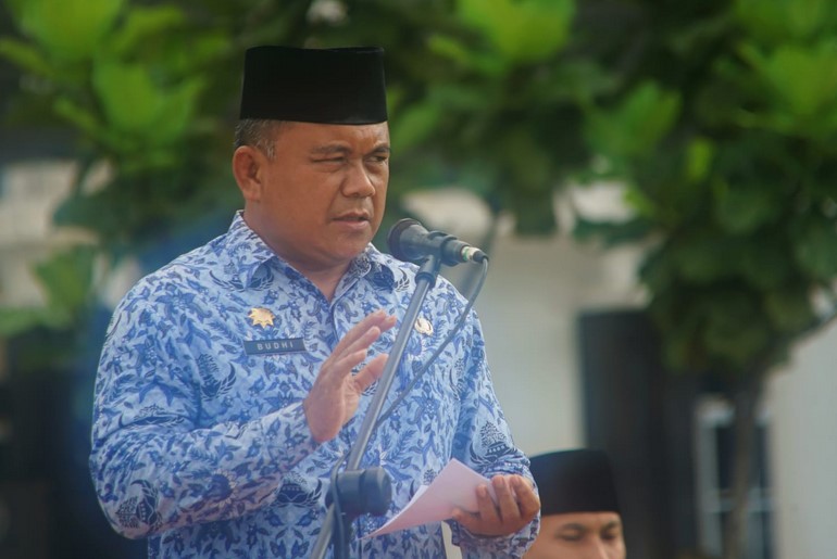 Sesuai SKB 3 Menteri, Pemkab Muaro Jambi Keluarkan Edaran Cuti Bersama Tahun Baru Imlek.   