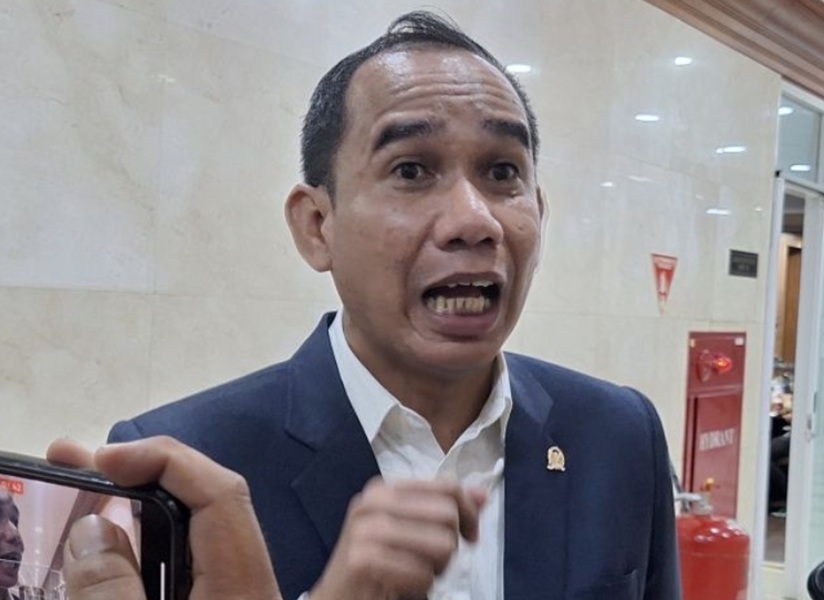 DPR RI Sebut Polri Harus Laksanakan Putusan MK Soal Anggota Polri Duduki Jabatan Sipil Harus Pensiun