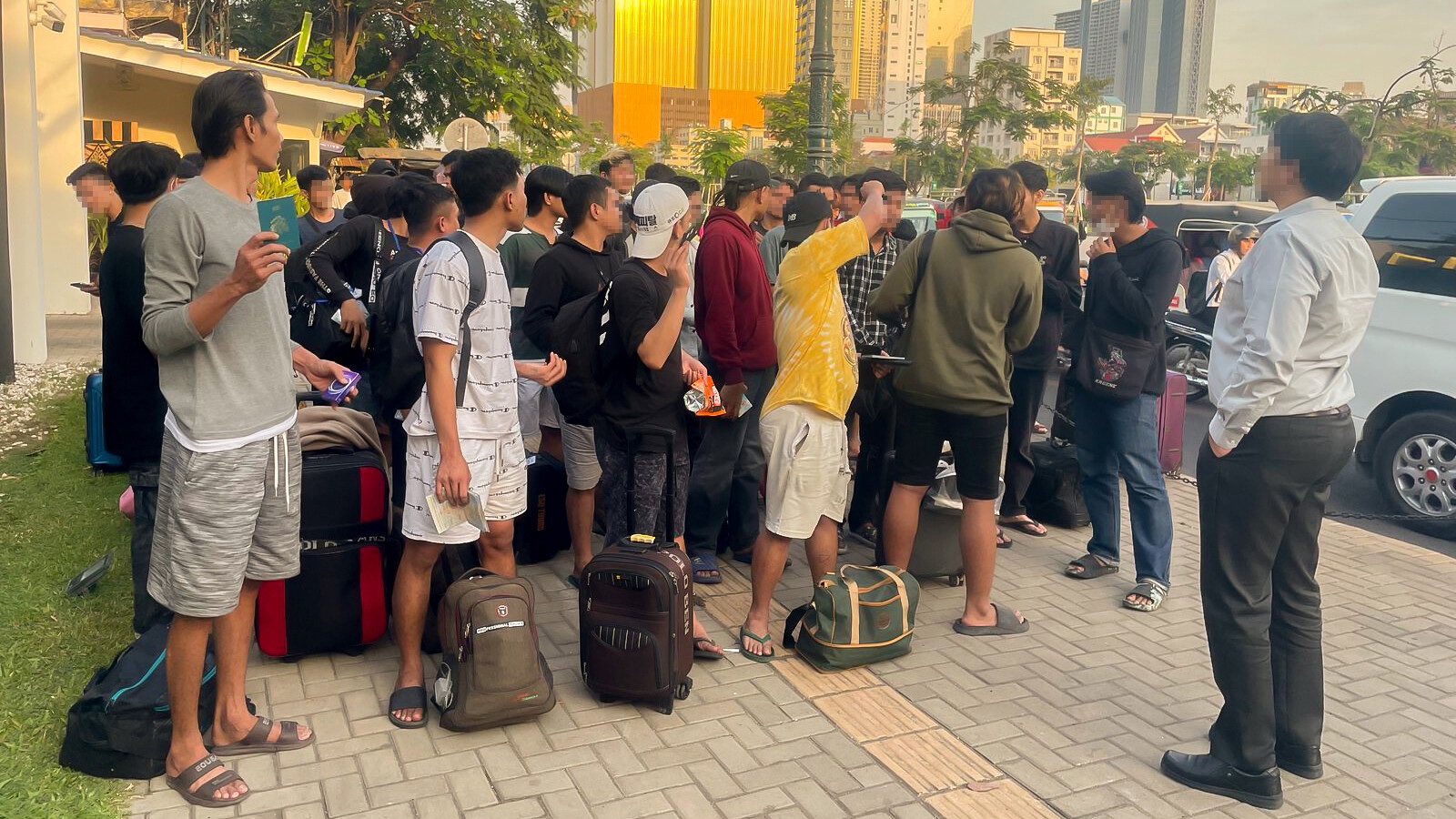 8.002 WNI Terjebak Sindikat Penipuan di Kamboja Minta Pulang, KBRI Sudah Fasilitasi 3.348 Orang
