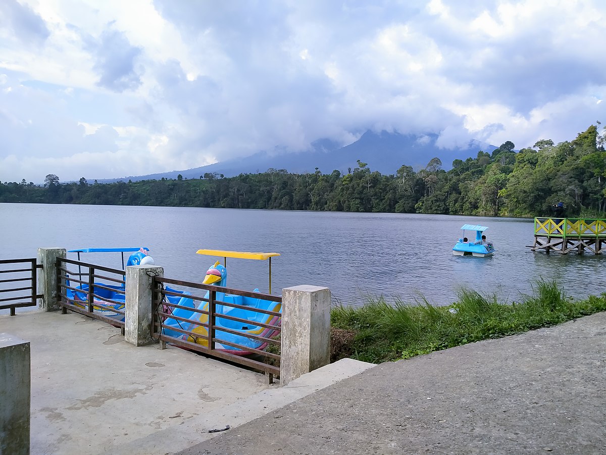Siapa Penunggu Danau Pauh? Ini Rahasia yang Belum Pernah Terungkap!