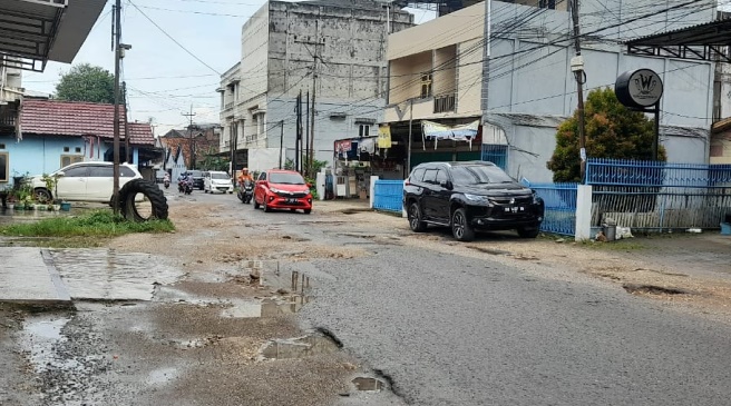 Perbaikan Jalan Rusak di Tambak Sari Kota Jambi, Dinas PUPR Sebut Lagi Proses Tender
