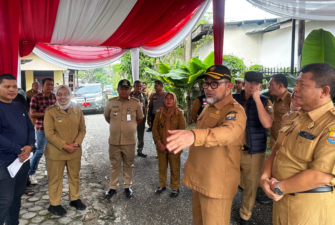 Sekretaris Daerah Jambi, Sudirman Bersama Walikota Cek Persiapan Tempat Pemungutan Suara di Kota Jambi