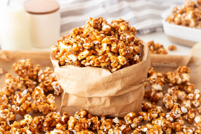 Cocok untuk Cemilan saat Weekend, Ini Resep Popcorn Caramel Anti Gagal 