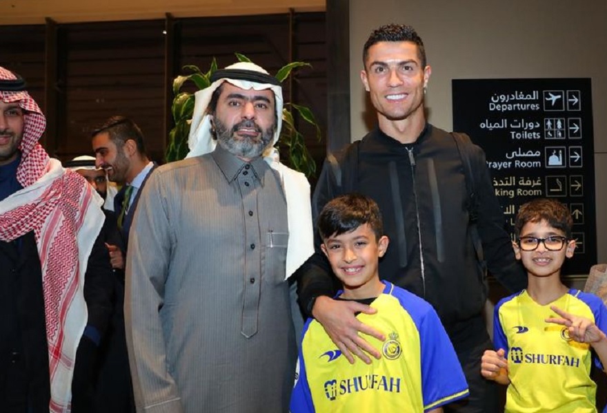 Ronaldo Sang Legenda Tunjukkan Toleransi, Coba Puasa Ramadan Bareng Rekan Setim