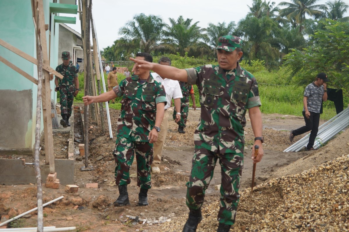 Danrem 042/Gapu Tinjau Pembangunan Kodim Baru di Kabupaten Batanghari