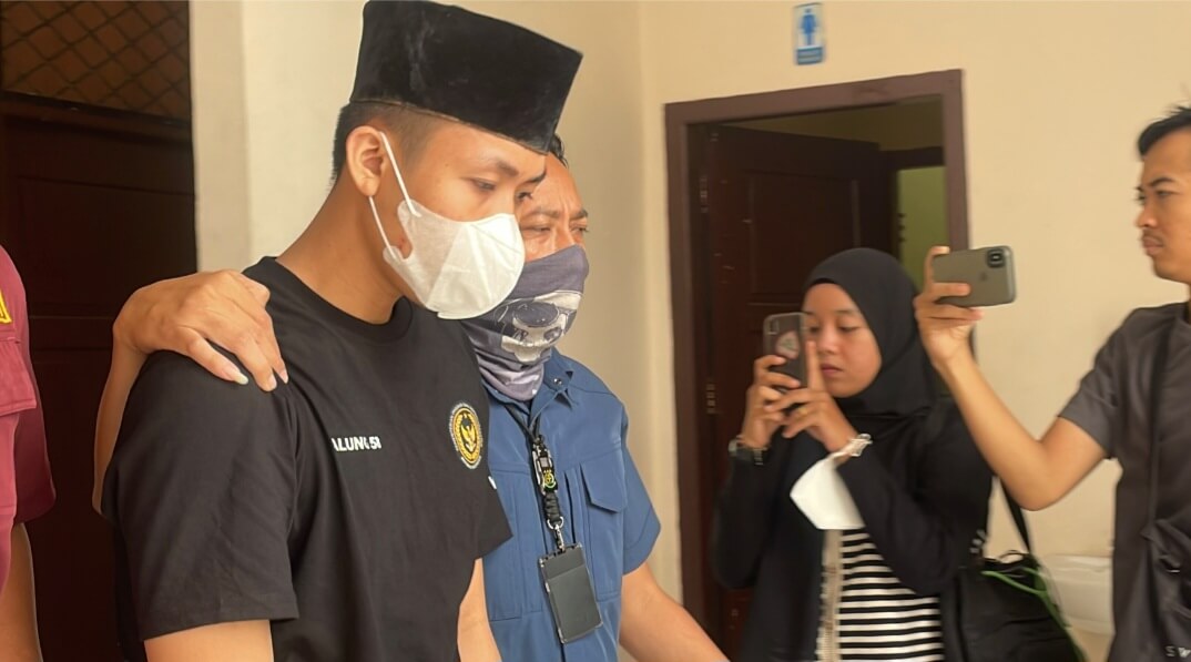 BREAKING NEWS : Sidang kasus 58 kg Sabu, Alung  Divonis Penjara Seumur Hidup, Keluarga Menangis Tersedu 