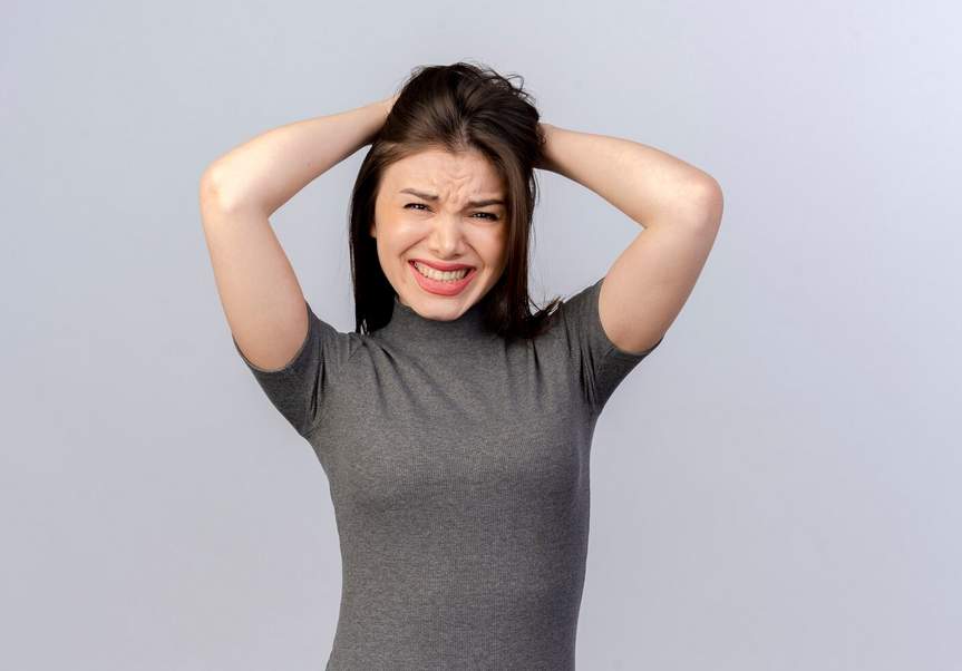  Rambut Rontok Bukan Cuma Faktor Usia, Minuman Manis dan Alkohol Bisa Jadi Biang Kerok