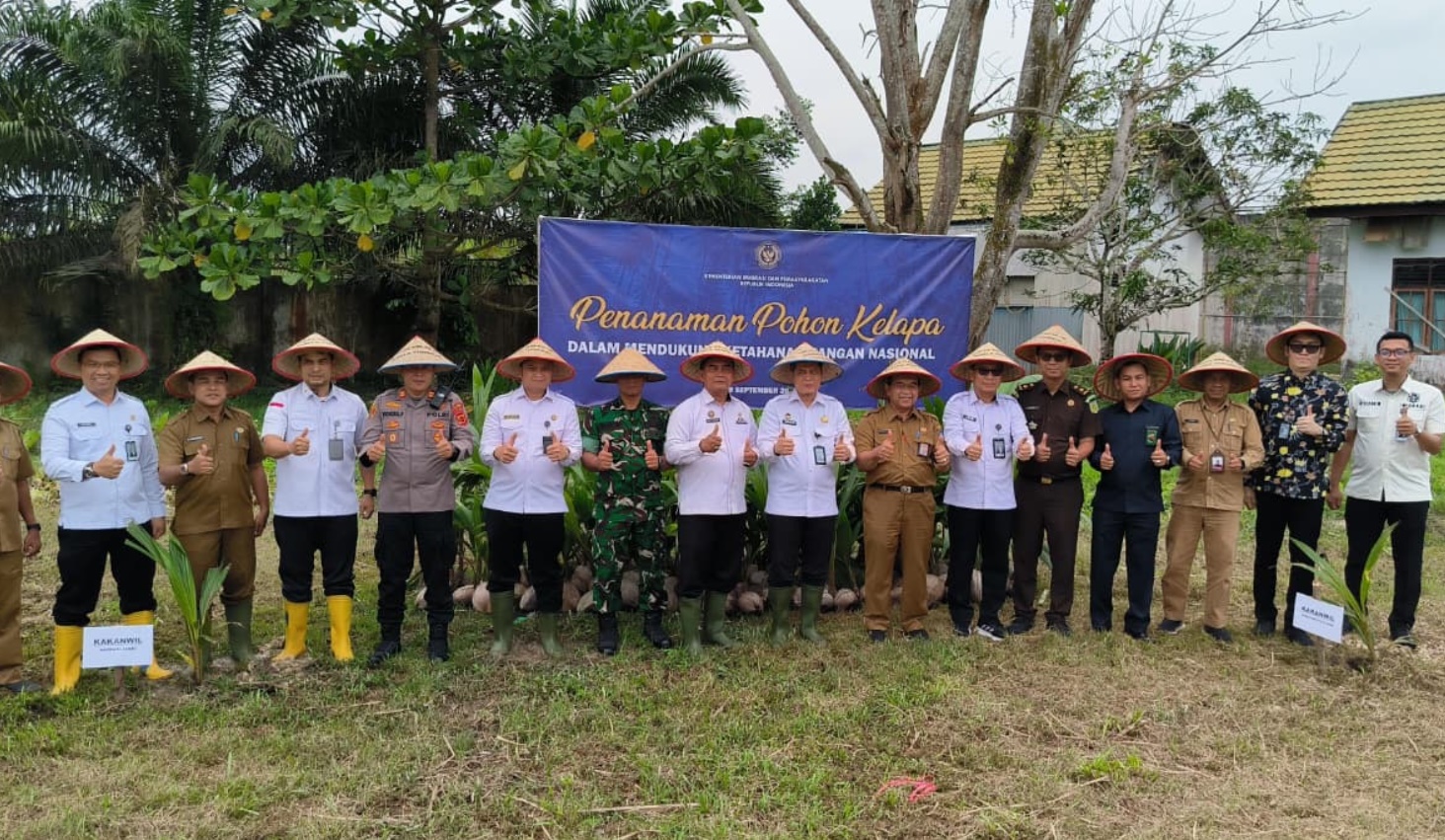 Perkuat Sinergi Guna Ketahanan Pangan, Kanwil Ditjenim Jambi Hadir dalam Penanaman 5.000 Bibit Kelapa