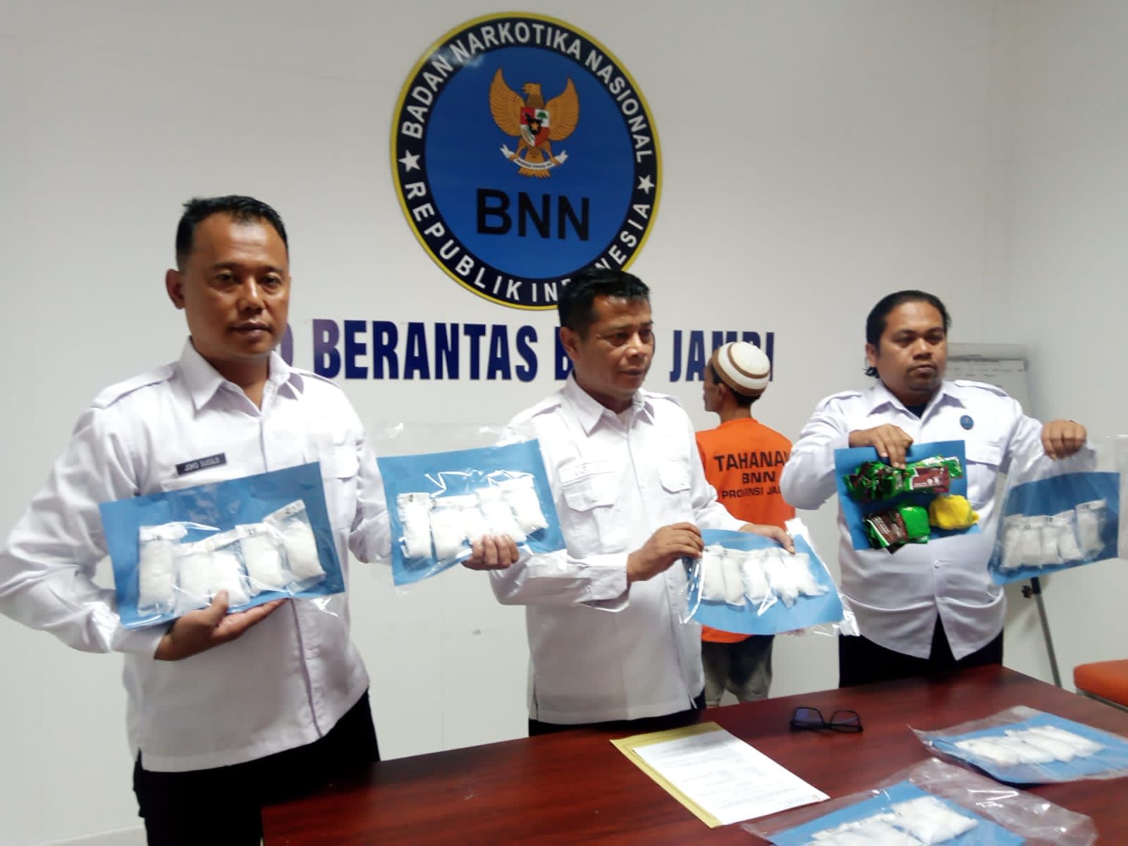 BNNP Jambi Tangkap Kurir Narkoba Asal Aceh, Bawa Sabu 1 kg untuk Diedar di Bungo