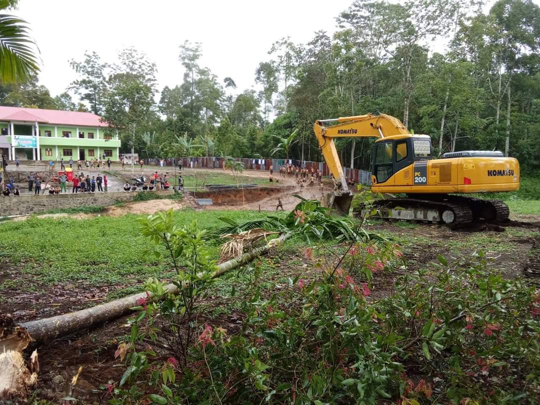 Beri Bukti, DERAS Kerahkan Alat Berat Bantu Pembangunan Masjid di Pentagen