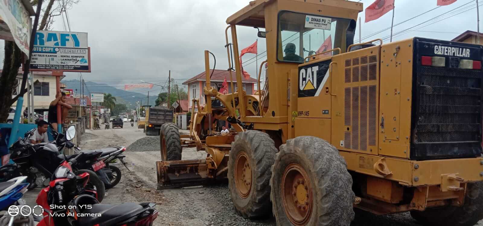 Dinas PUPR  Turunkan Alat Berat, Perbaiki Jalan Rusak di Sungai Penuh yang Ditutup Warga 