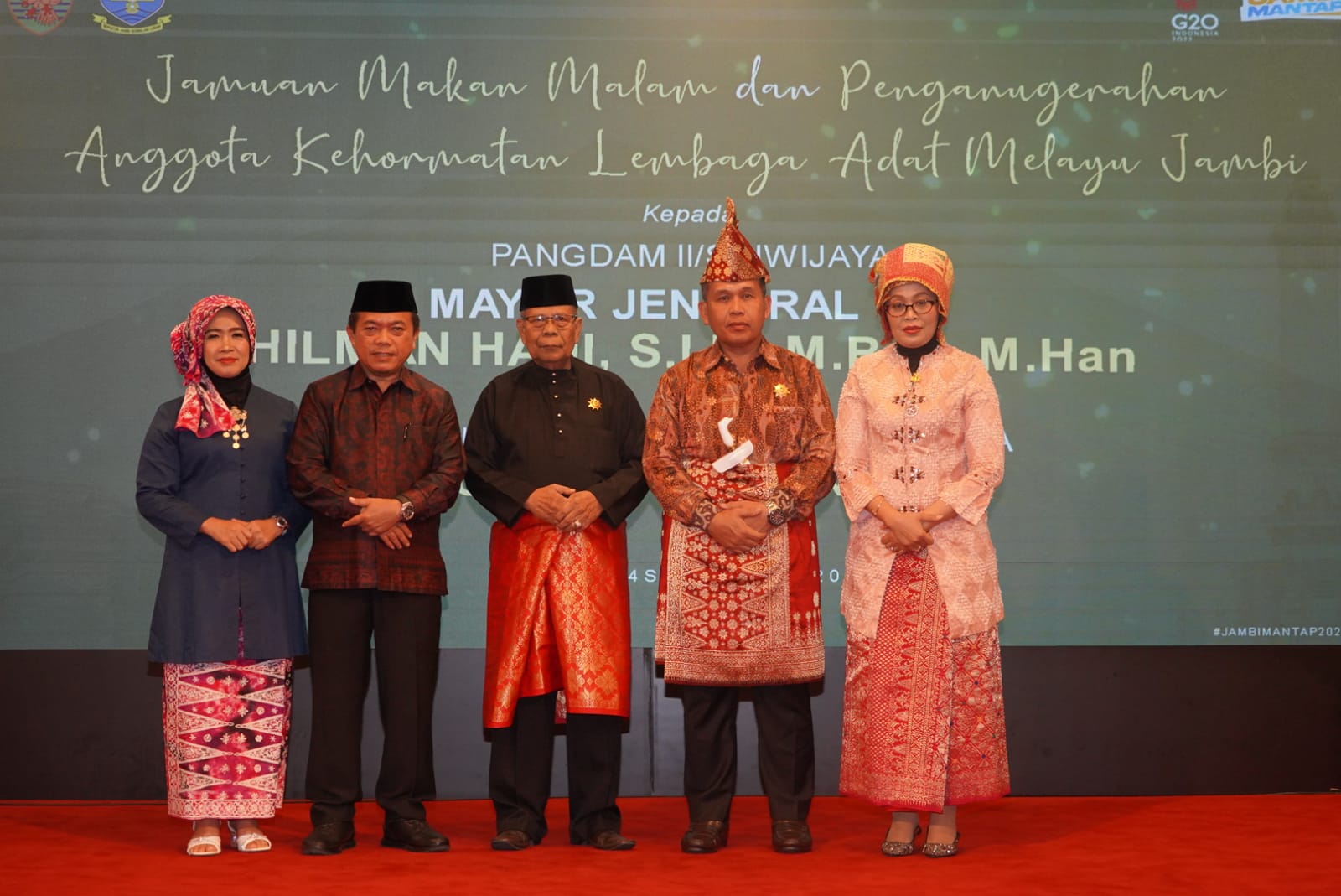 Menerima Anugerah Anggota Kehormatan LAM Jambi, Begini Tanggapan Pangdam II/Swj