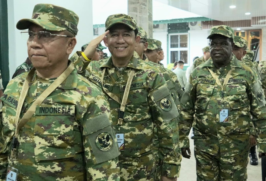 Ikut Retret Kepala Daerah di Magelang, Ini Penampakan BBS Dibalut Baju Militer