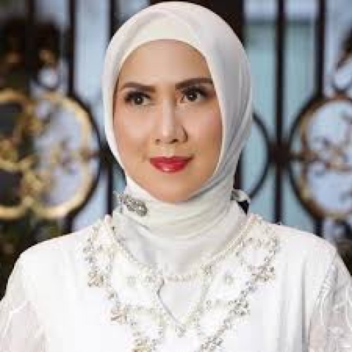 Venna Melinda Tegaskan Tak Bisa Pertahankan Rumah Tangga dengan Ferry Irawan