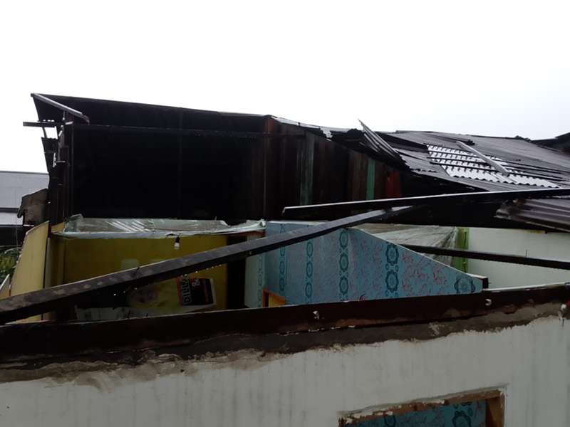 Bencana Alam! Puting Beliung di Tanjab Timur Hancurkan Sejumlah Rumah Warga