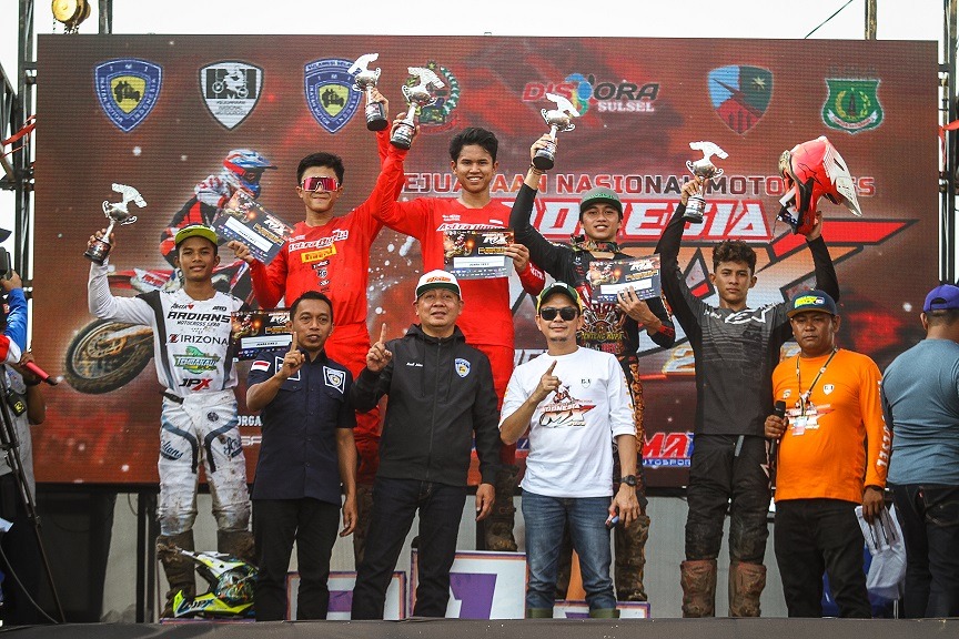 Dua Crosser Astra Honda Kuasai Podium IndoMX National Championship di Sulsel