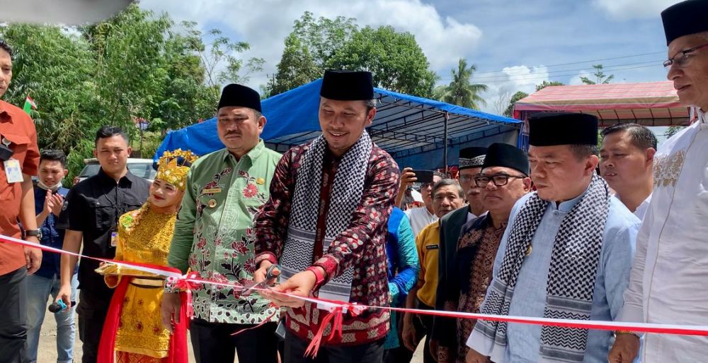 Ketua DPRD Jambi Hadiri Peresmian Masjid Raya Baiturrahim Dusun Bangka Keloyang