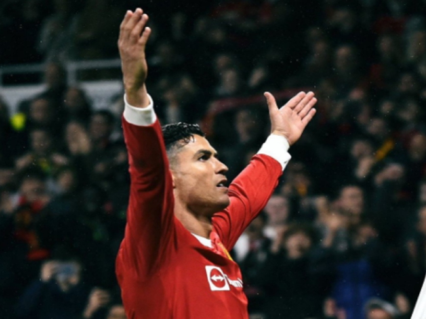 Putus Kontrak, Cristiano Ronaldo Resmi Keluar dari Manchester United 