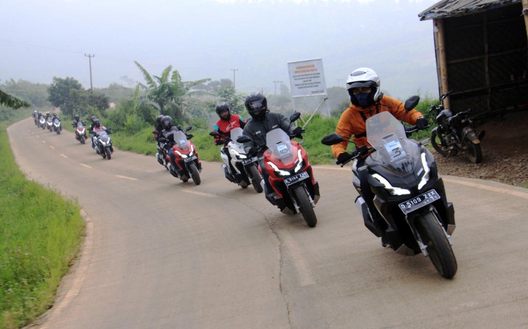 Tips Perjalanan Aman dan Seru saat Touring Akhir Tahun