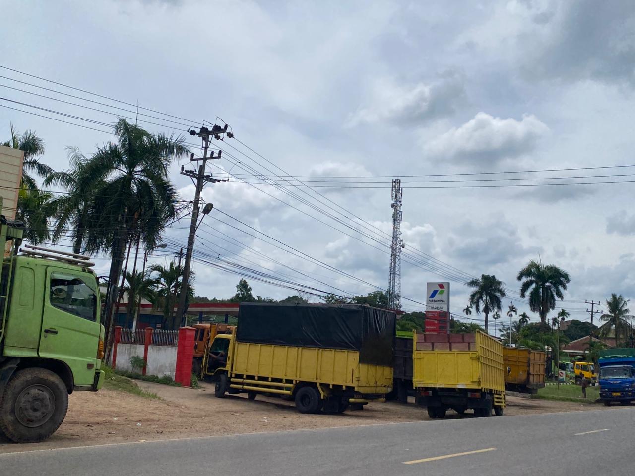 SPBU Masih Tunggu SK, Pembatasan Truk Pengisi Solar Belum Berlaku 