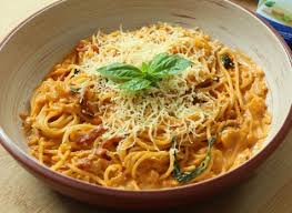 Pas Disantap saat Weekend, Ini Resep Cheesy Rose Spaghetti yang Enak dan Lezat