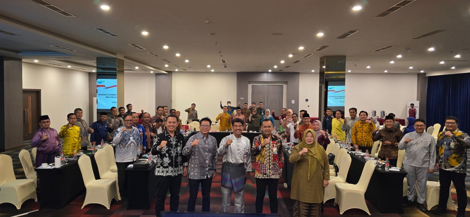 Pemprov Jambi Gelar Rapat Evaluasi Program BKBK 2025: Fokus pada Pekerja Rentan dan Masyarakat Miskin Ekstrem