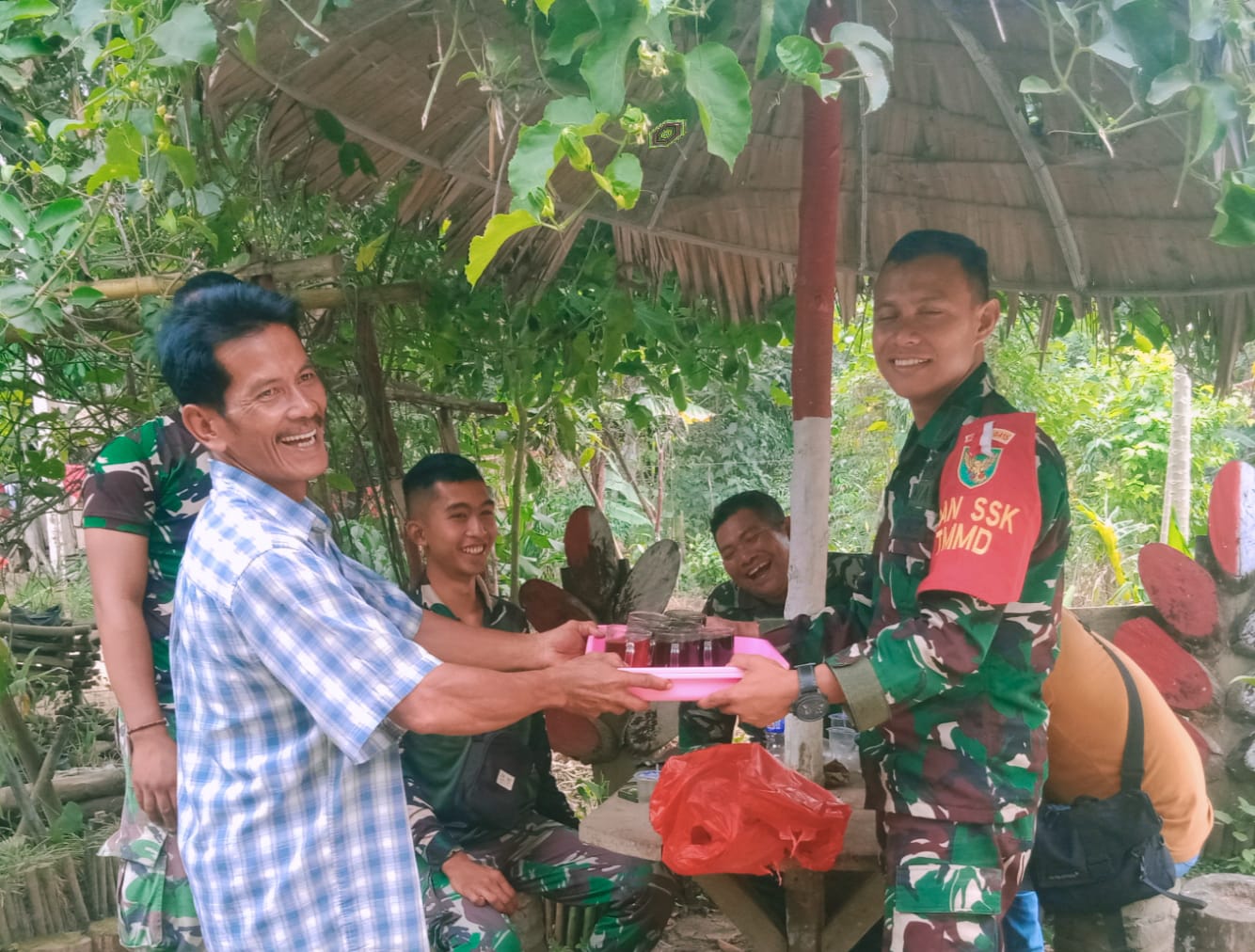 Ketua RT 04 Desa Muaro Sebapo Ucapkan Rasa Syukur Adanya Program TMMD ke-121 Kodim 0415/Jambi