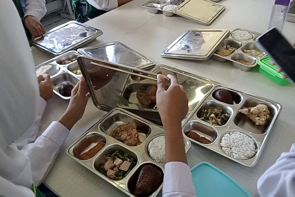 Dinkes Mataram Rutin Awasi Makan Bergizi Gratis, Pastikan Aman dan Bantu Tekan Stunting