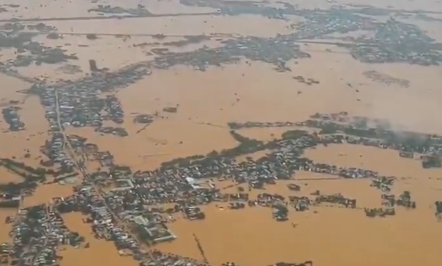 35 Tewas Akibat Banjir Bandang yang Melanda Kota Tua Hoi An, Vietnam