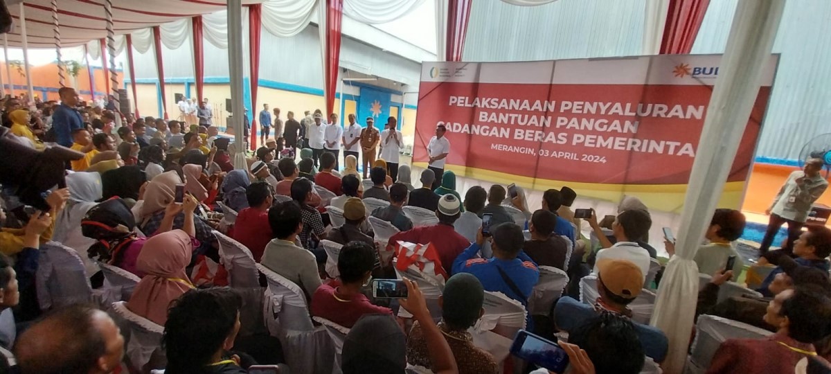 Salurkan Bantuan Pangan di Merangin, Presiden Jokowi: Akan Kita Lanjutkan, Tapi Saya Tidak Janji