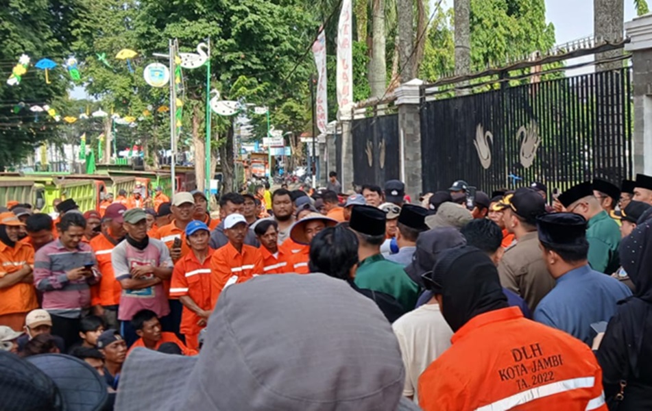 Segini Gaji Petugas Kebersihan Kota Jambi Saat Ini, Wali Kota Jambi akan Buat Skema Baru